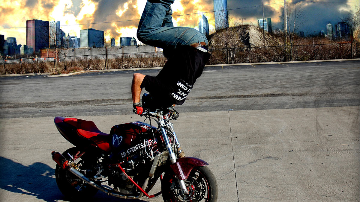 Famous LB Flip