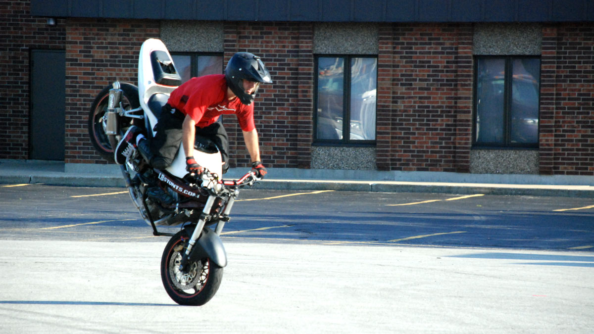 Stoppie