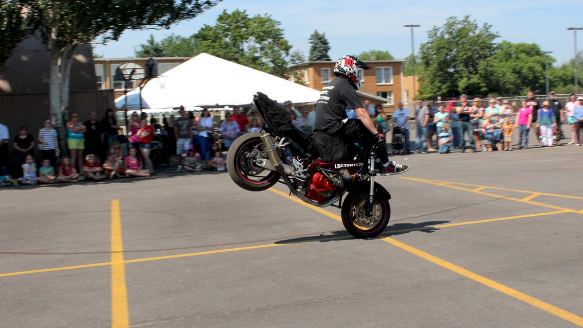 LB Highchair stoppie